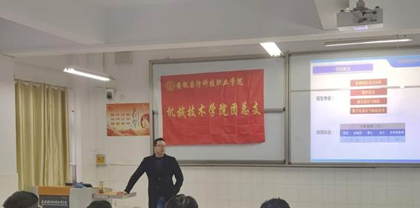 说明: 0445A659264F43DC6CD28C78F566F6A8