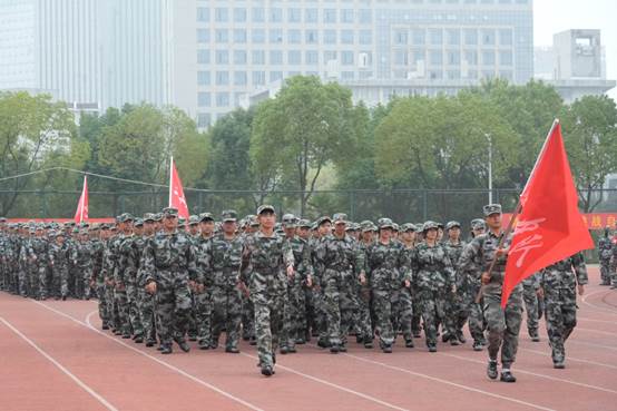说明: C:\Users\john snow\Desktop\2023.9.28军训闭幕\_DSC3158.JPG