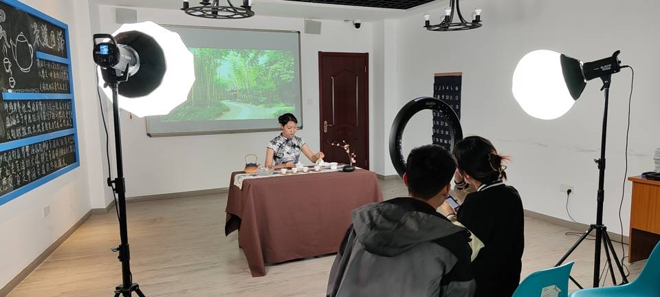 D279FE472219B6AFD35C28D8DF560174